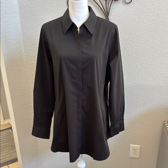 Foxcroft Cici No Iron Stretch Long Sleeve Tunic - Picture 6 of 12